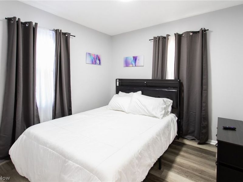 12307 Shady Oak Boulevard, Cleveland, OH 44125 Photo 12