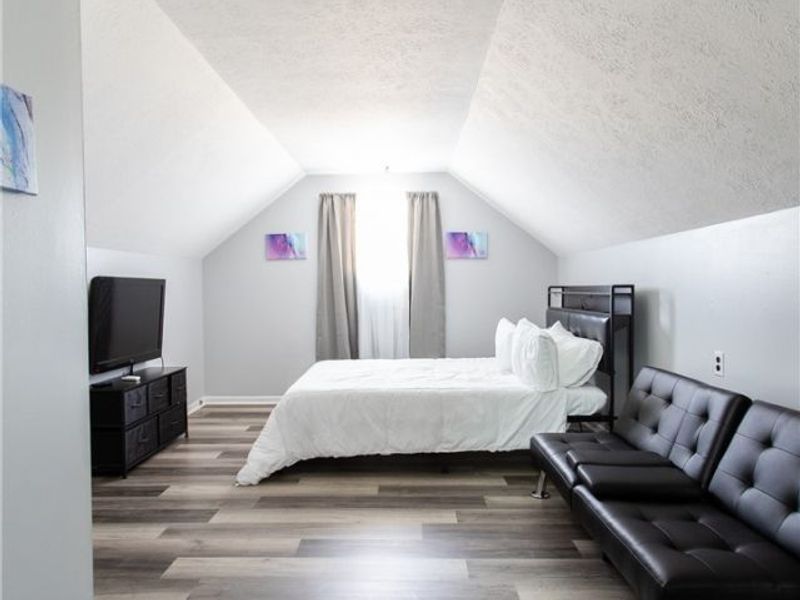 12307 Shady Oak Boulevard, Cleveland, OH 44125 Photo 20