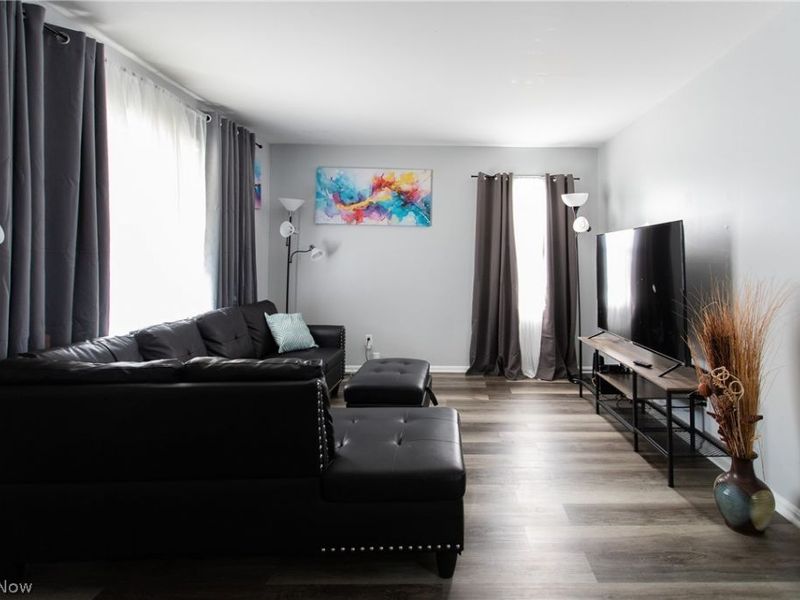 12307 Shady Oak Boulevard, Cleveland, OH 44125 Photo 4