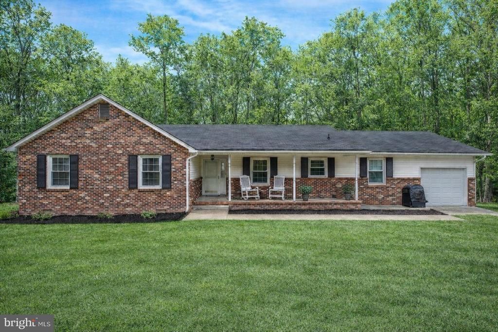 6113 Ridge Tree Road, Fredericksburg, VA 22407 Main Photo