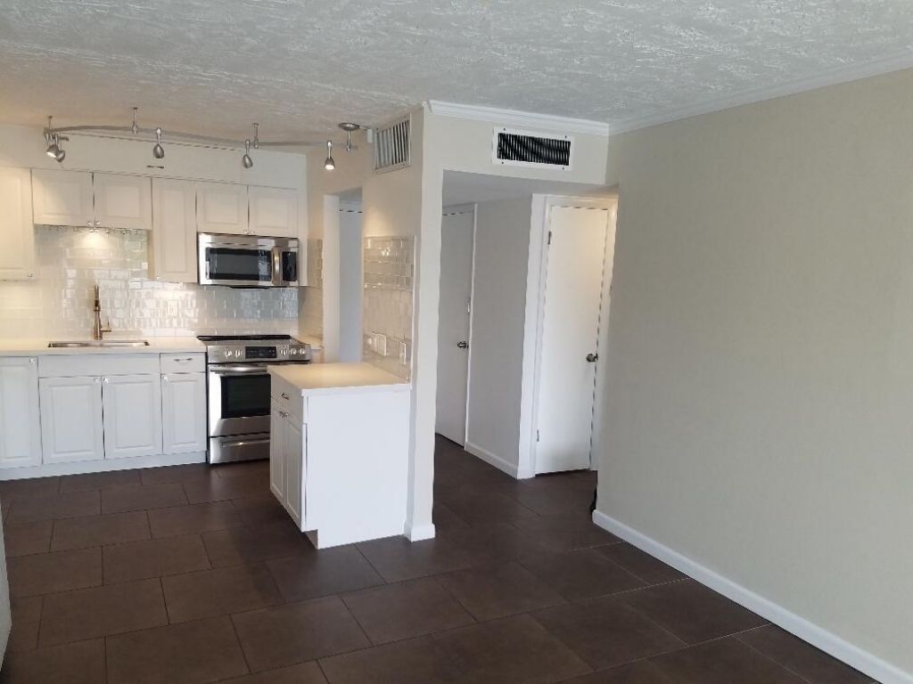 15 Sombrero Boulevard, Unit 204W, Marathon, FL 33050 Photo