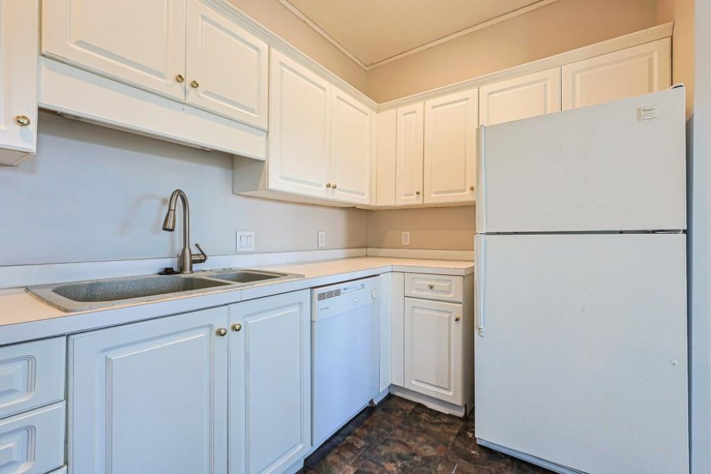 3511 Sweetwater Blvd. Photo 10