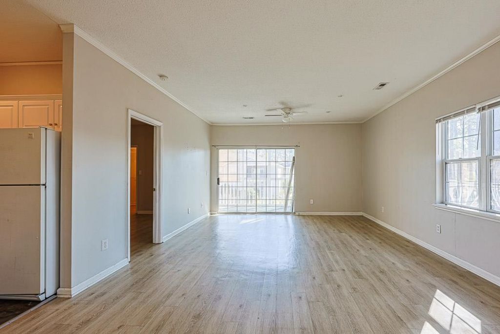 3511 Sweetwater Blvd. Photo 6