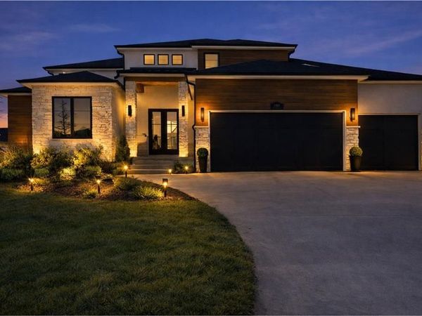 16908 Rosehill Street, Overland Park, KS 66221