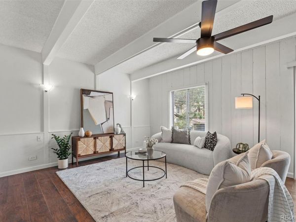 9725 E Harvard Avenue, Unit 323, Denver, CO 80231