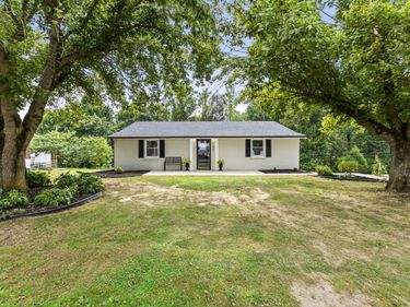 103 Sand Hill Church Road, Irvine, KY 40336