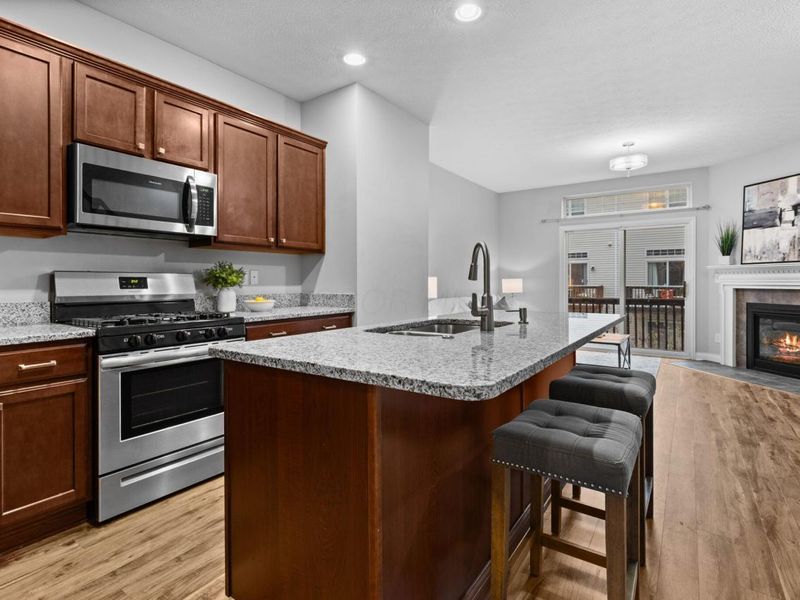 4125 Emerius Drive , Columbus, OH 43219 Photo 6