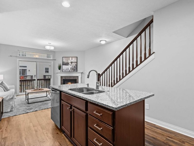 4125 Emerius Drive , Columbus, OH 43219 Photo 8