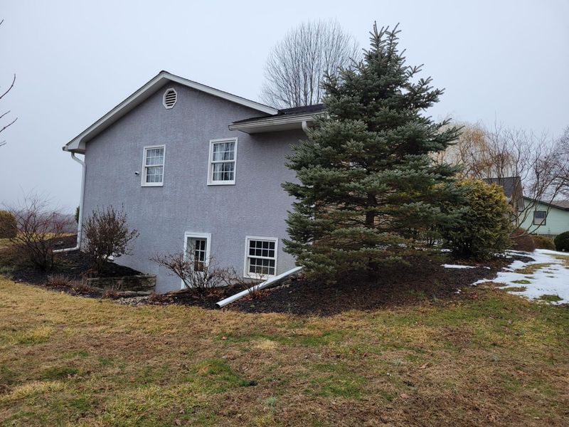 2765 Graham Drive NE, Lancaster, OH 43130 Photo 17