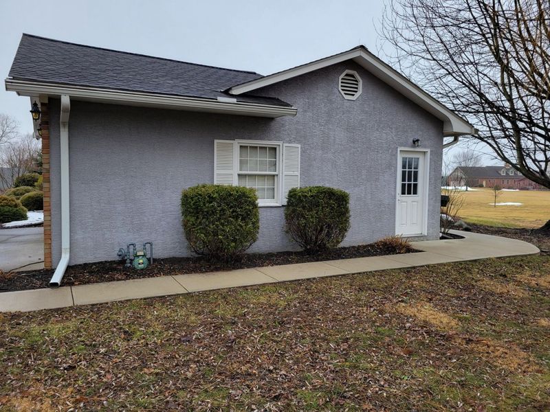 2765 Graham Drive NE, Lancaster, OH 43130 Photo 4