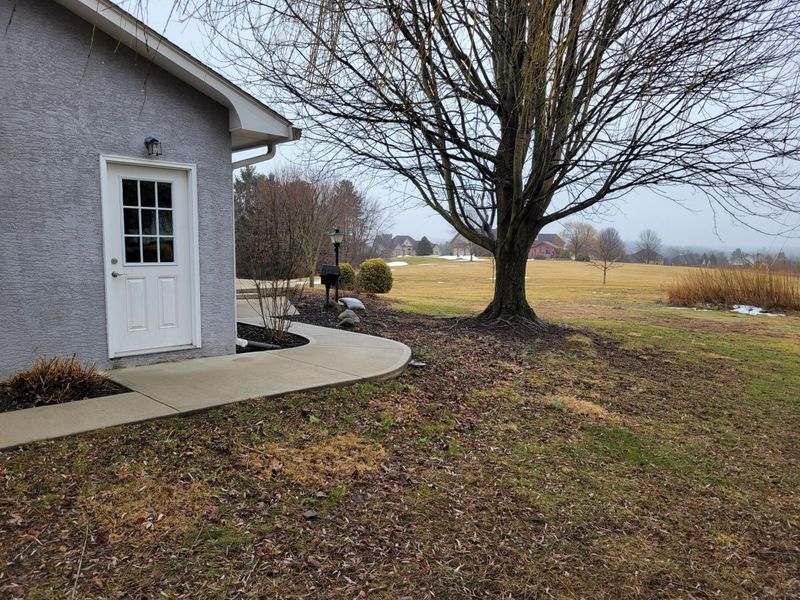 2765 Graham Drive NE, Lancaster, OH 43130 Photo 5