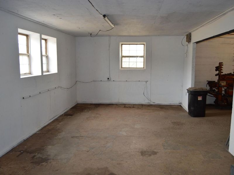 1070 S Memorial Drive, Lancaster, OH 43130 Photo 10