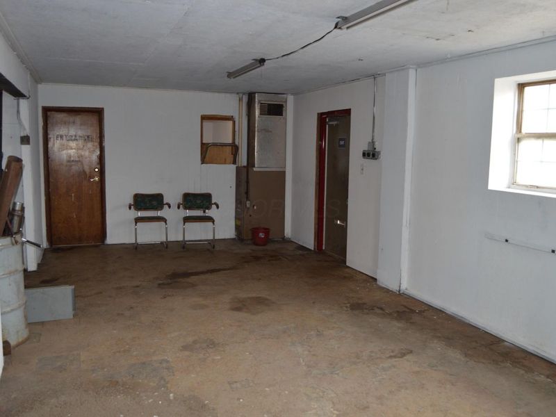 1070 S Memorial Drive, Lancaster, OH 43130 Photo 11