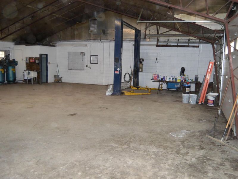 1070 S Memorial Drive, Lancaster, OH 43130 Photo 5