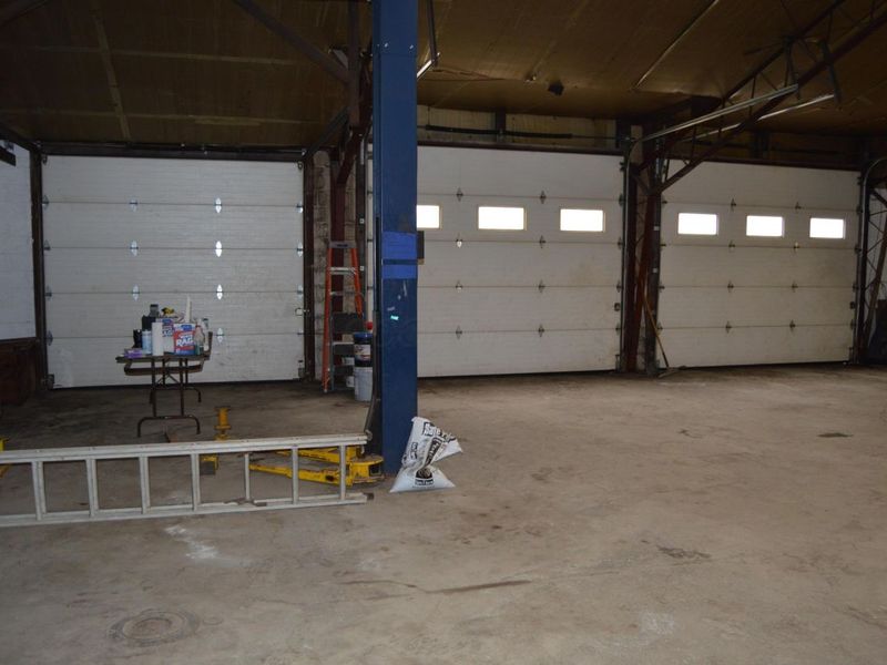 1070 S Memorial Drive, Lancaster, OH 43130 Photo 8