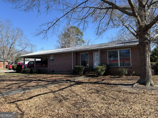 216 E Peter Street, Cochran, GA 31014