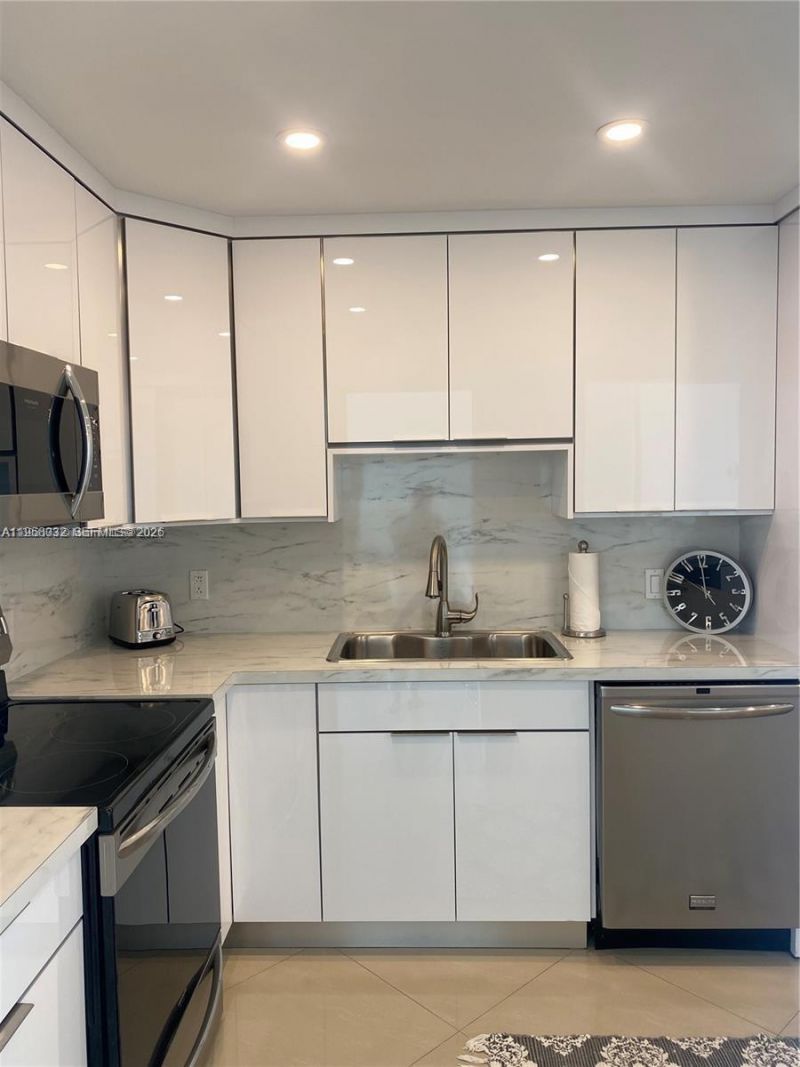 3801 S Ocean Dr , Unit PH16S, Hollywood, FL 33019 Photo