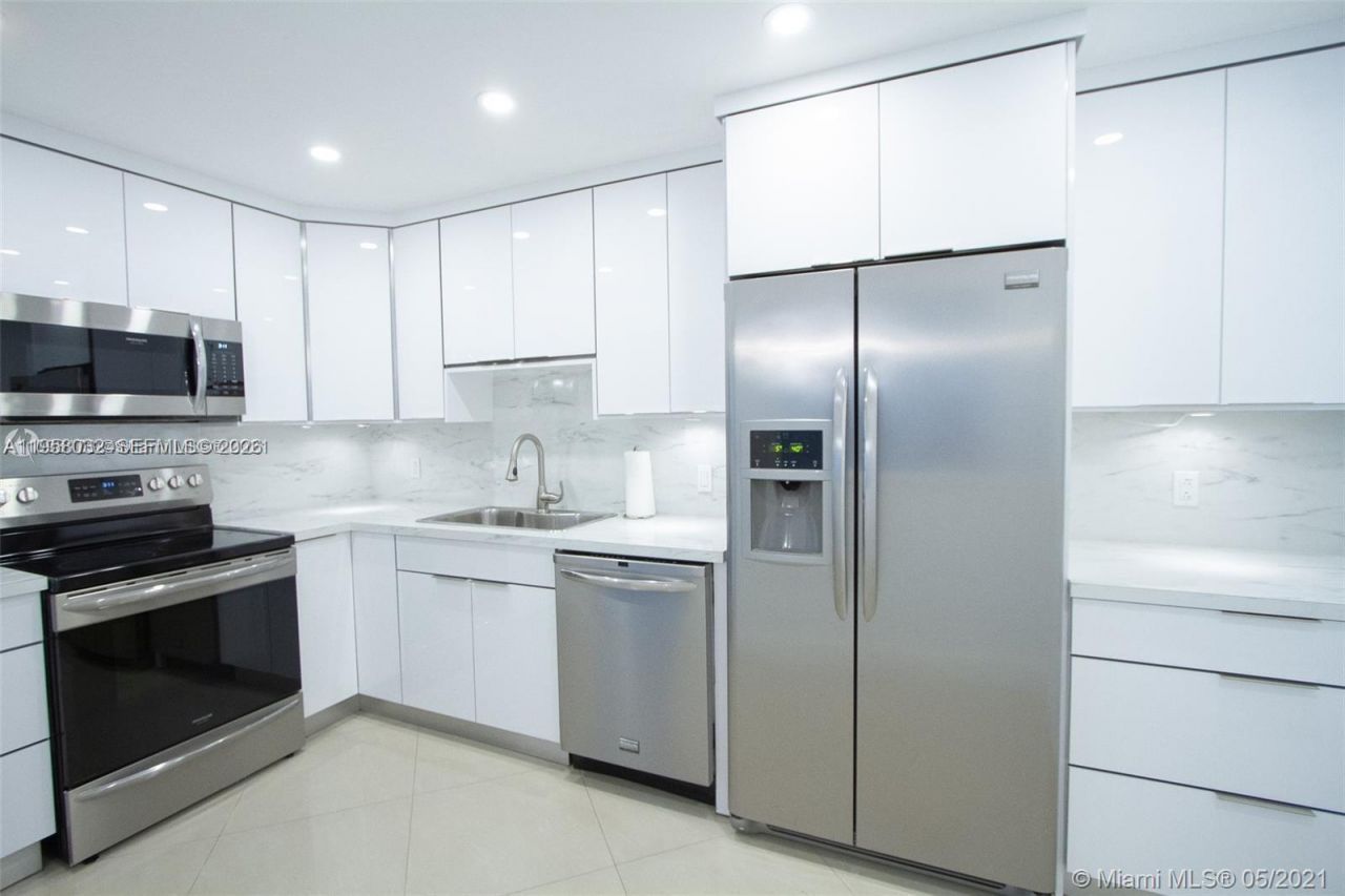 3801 S Ocean Dr , Unit PH16S, Hollywood, FL 33019 Photo