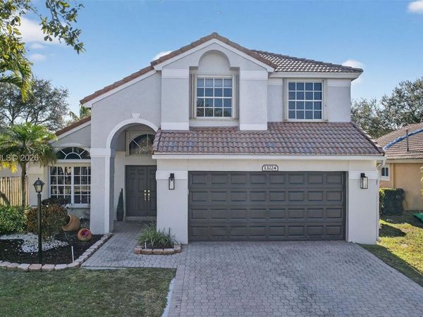 13224 NW 12th St , Pembroke Pines, FL 33028