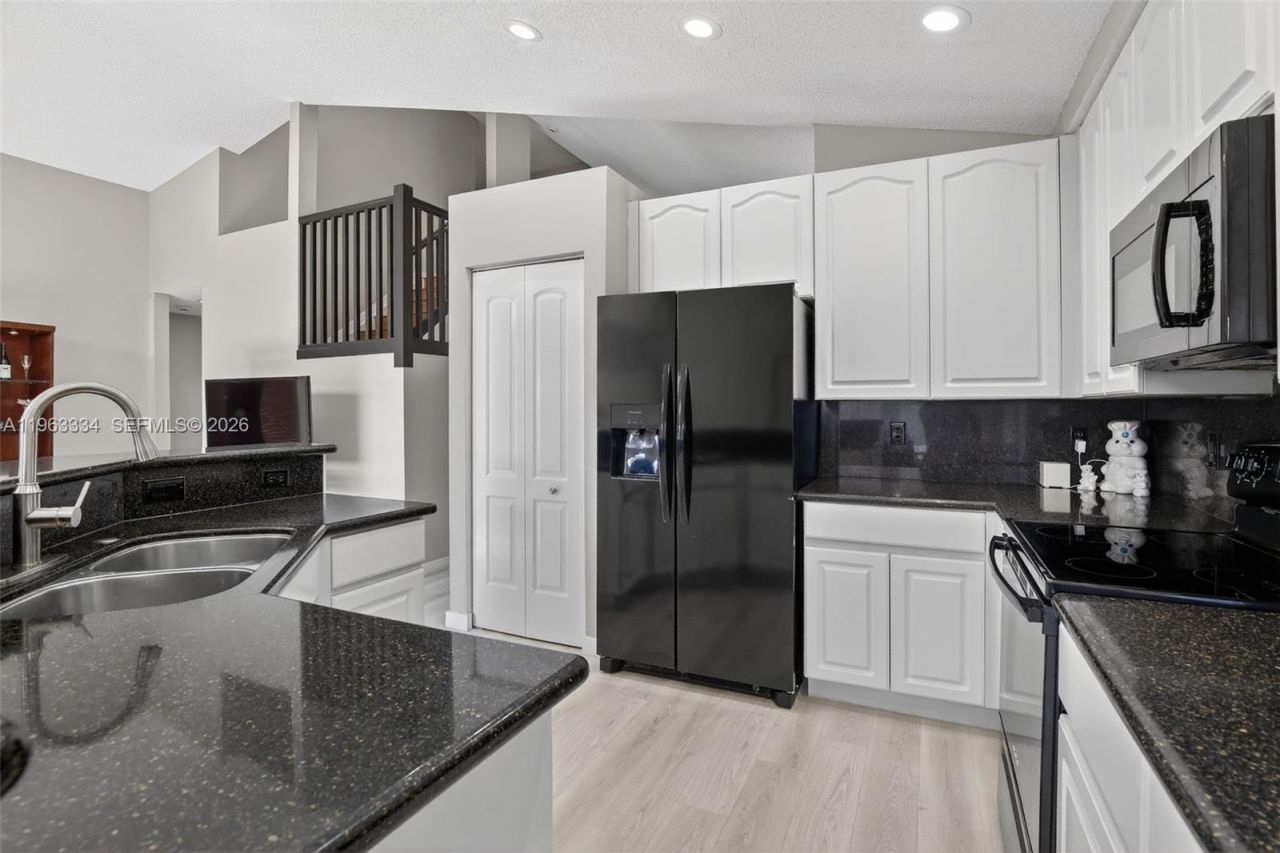 13224 NW 12th St , Pembroke Pines, FL 33028 Photo