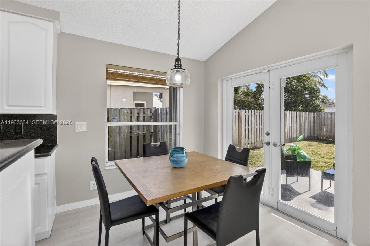 13224 NW 12th St , Pembroke Pines, FL 33028 Photo