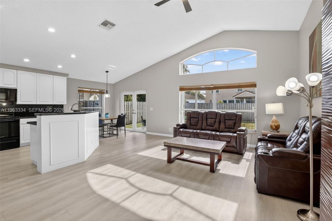 13224 NW 12th St , Pembroke Pines, FL 33028 Photo