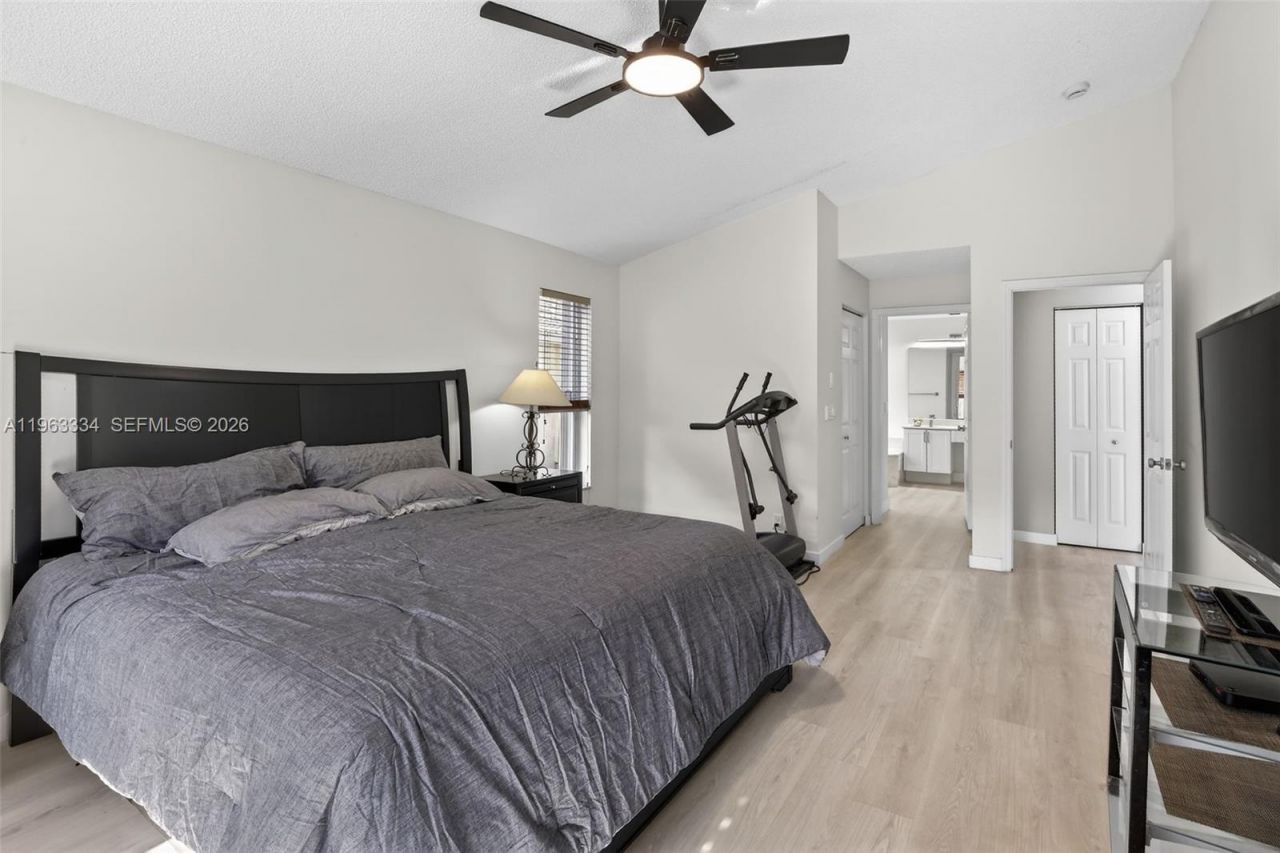 13224 NW 12th St, Pembroke Pines, FL 33028 Photo