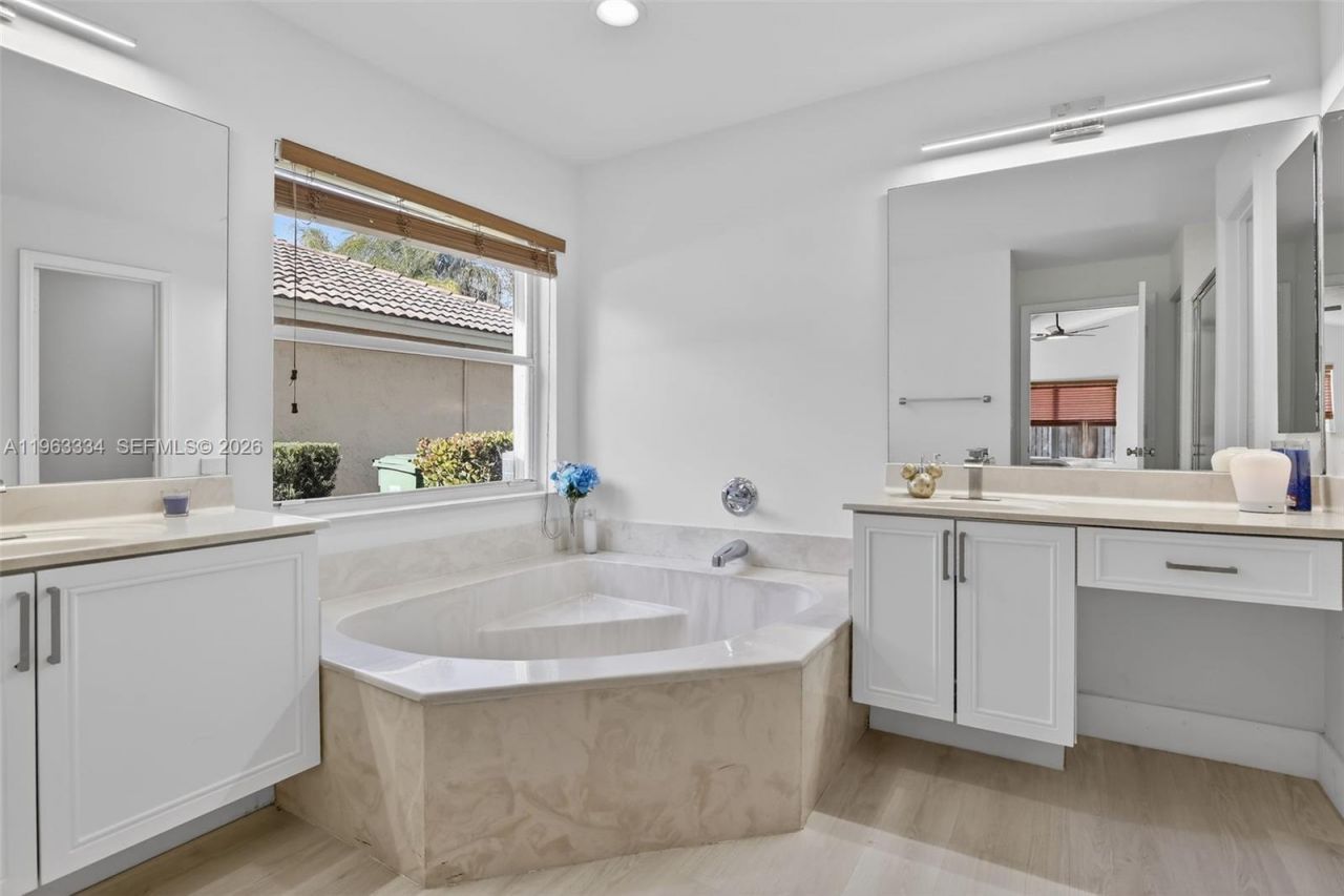 13224 NW 12th St , Pembroke Pines, FL 33028 Photo