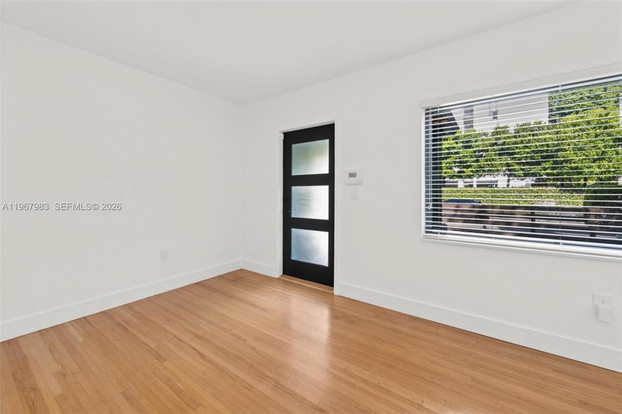 710 NE 62nd St , Miami, FL 33138 Photo