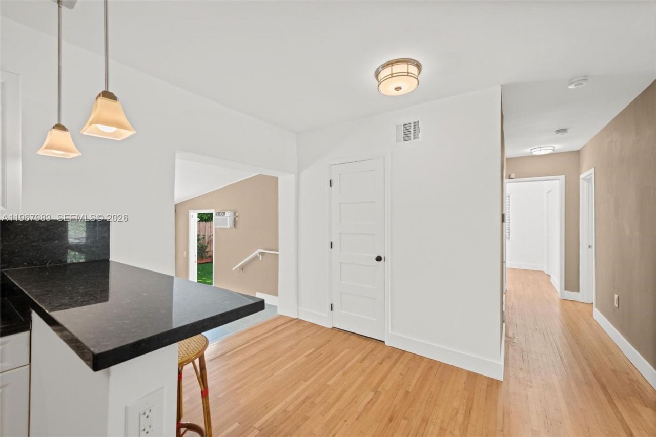 710 NE 62nd St , Miami, FL 33138 Photo