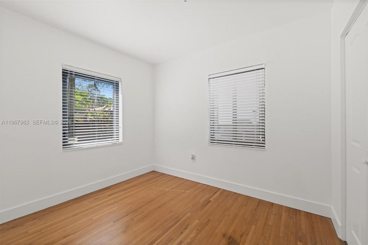 710 NE 62nd St , Miami, FL 33138 Photo