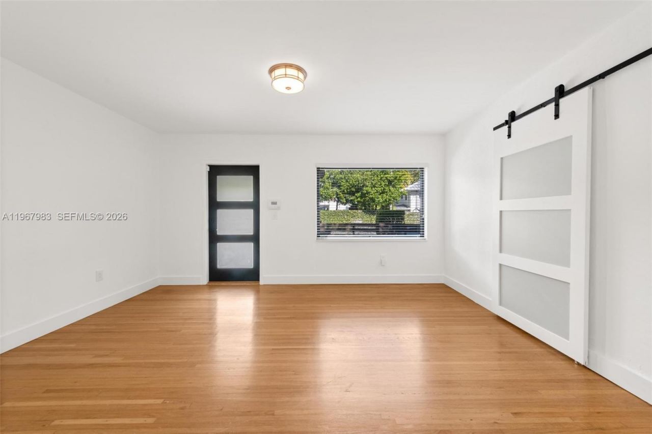 710 NE 62nd St , Miami, FL 33138 Photo