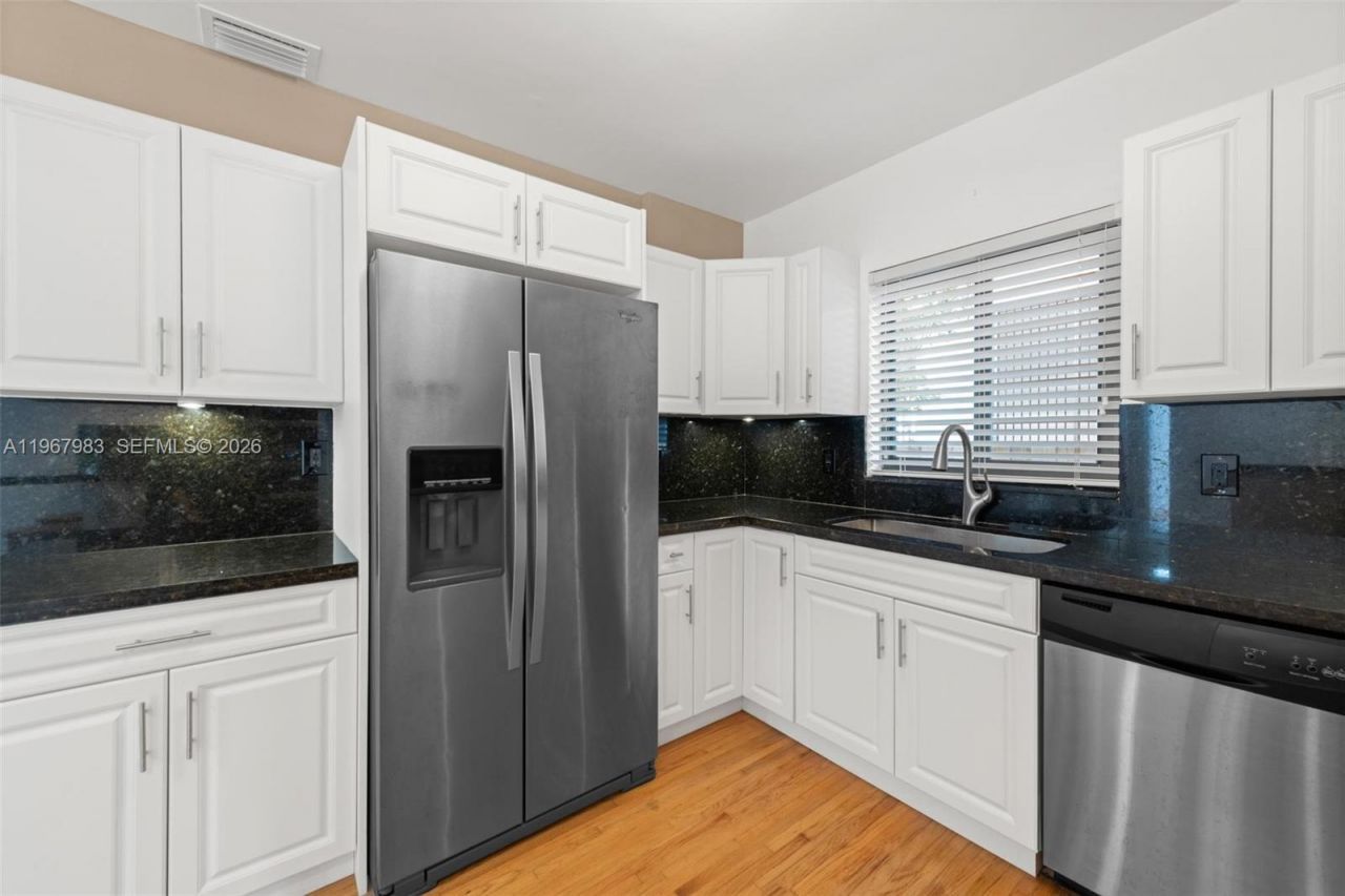 710 NE 62nd St , Miami, FL 33138 Photo