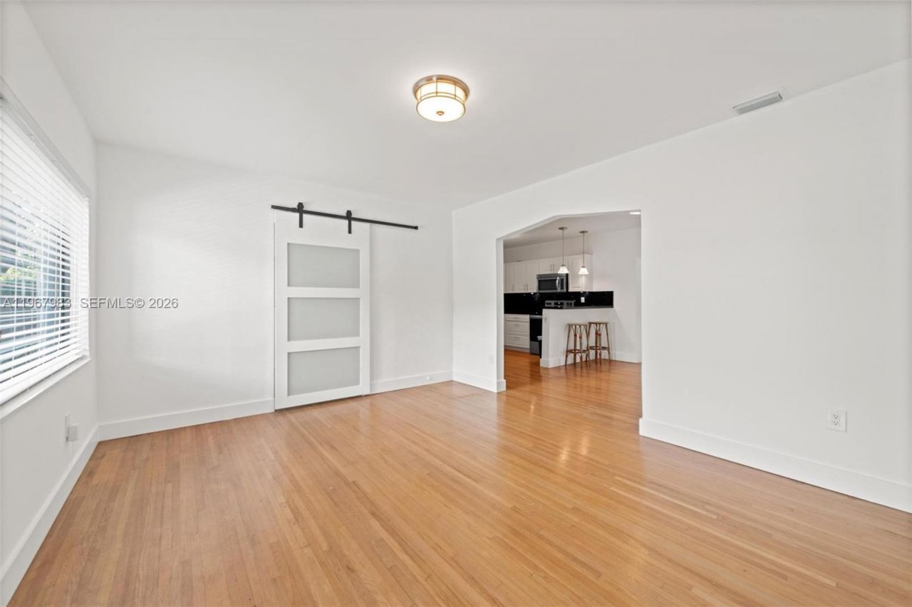 710 NE 62nd St , Miami, FL 33138 Photo