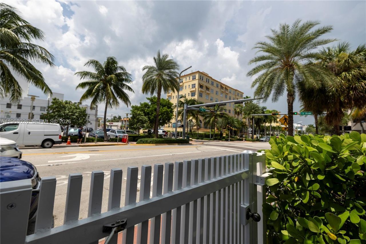 1255 W Collins Ave , Unit 604, Miami Beach, FL 33139 Photo