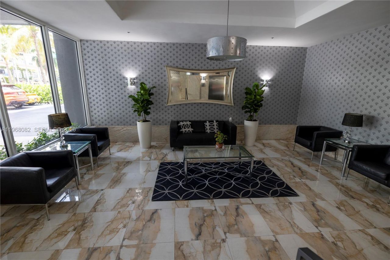 1255 W Collins Ave , Unit 604, Miami Beach, FL 33139 Photo