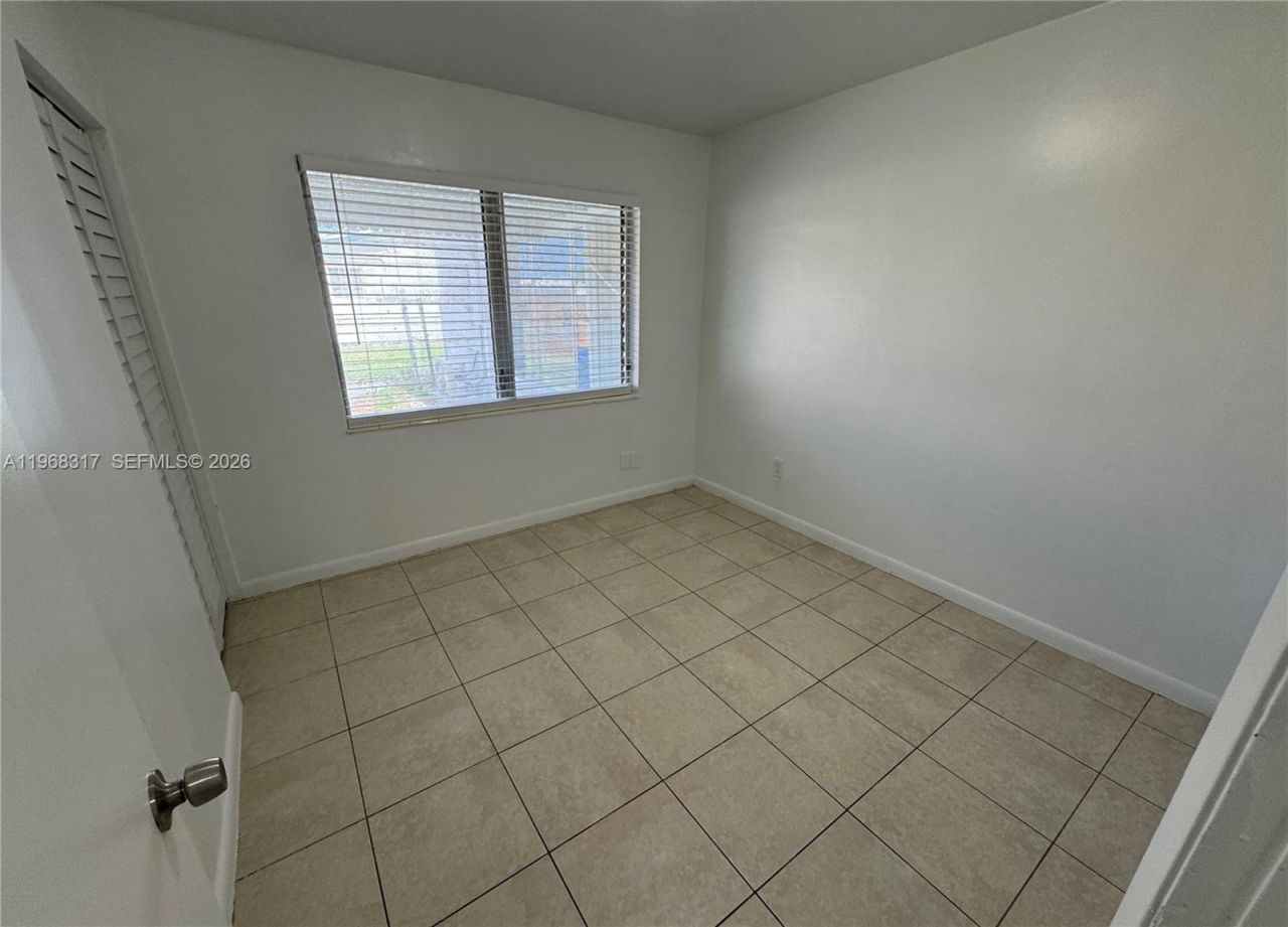 1641 NW 24th Ter, Fort Lauderdale, FL 33311 Photo