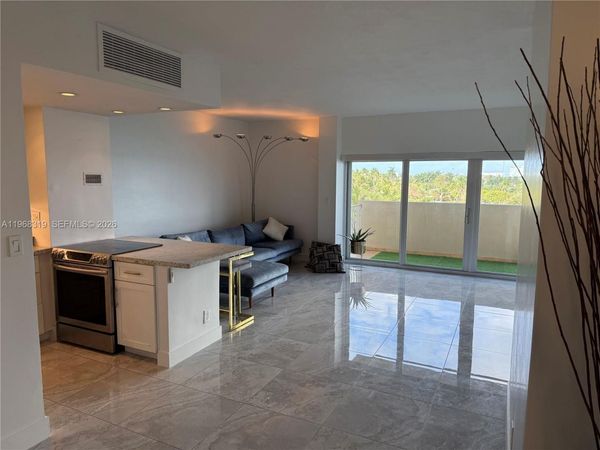 Unit 5Q, Miami, FL 33138