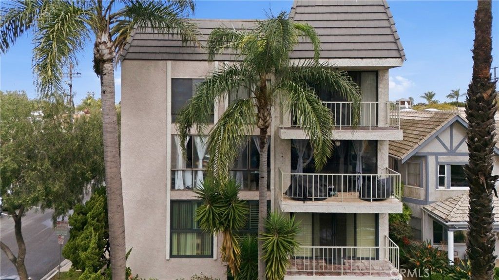 1803 E Ocean Boulevard, Unit 201, Long Beach, CA 90802 Main Photo