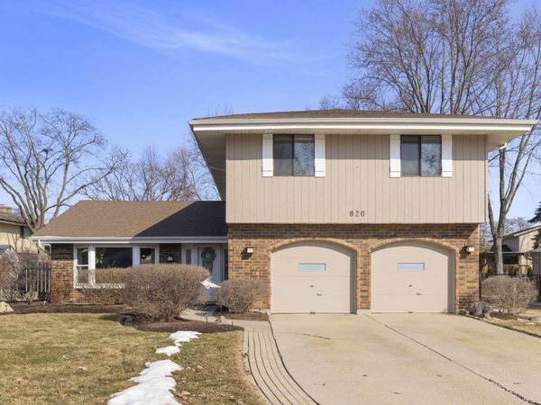 820 Sudbury Court, Schaumburg, IL 60193