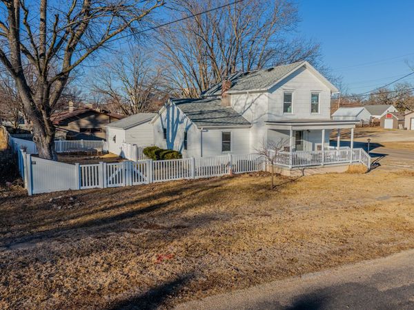 220 E 2nd Street, Wyanet, IL 61379