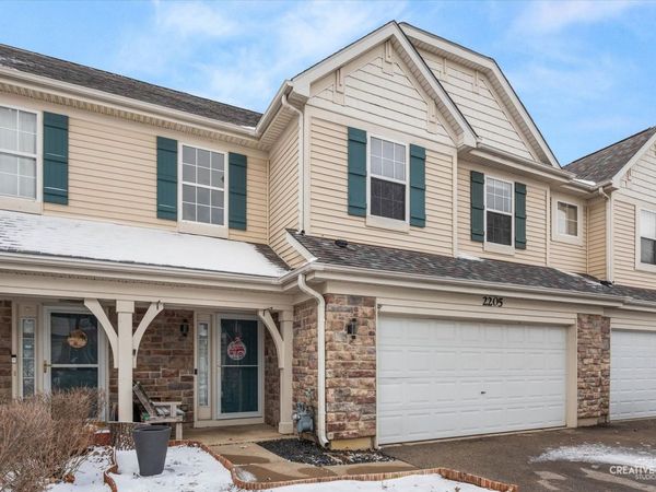 2205 Pembridge Lane, Joliet, IL 60431