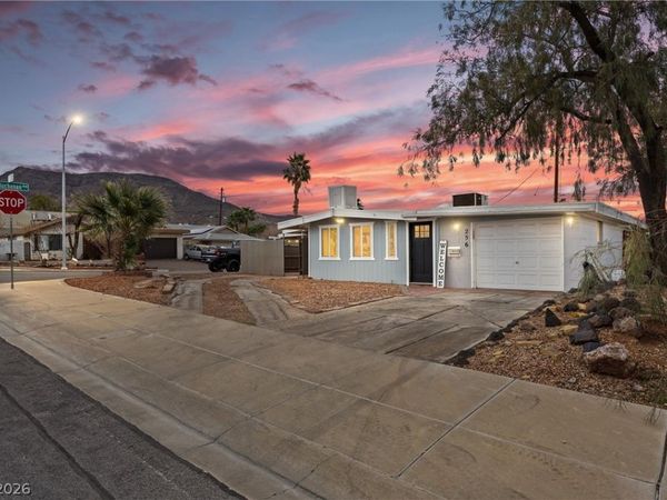 256 Hillcrest Drive, Henderson, NV 89015