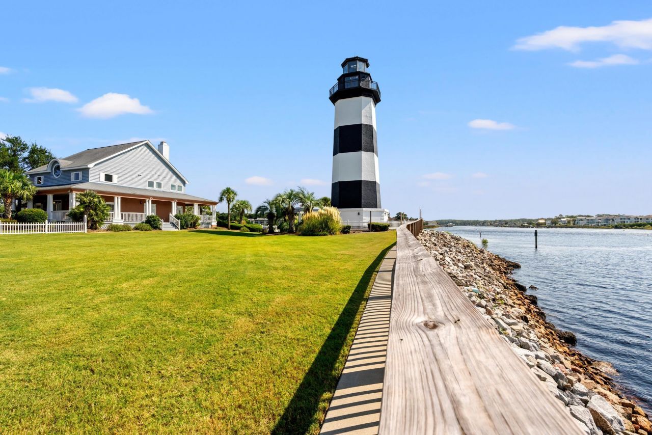 4661 Lightkeepers Way  Photo 44