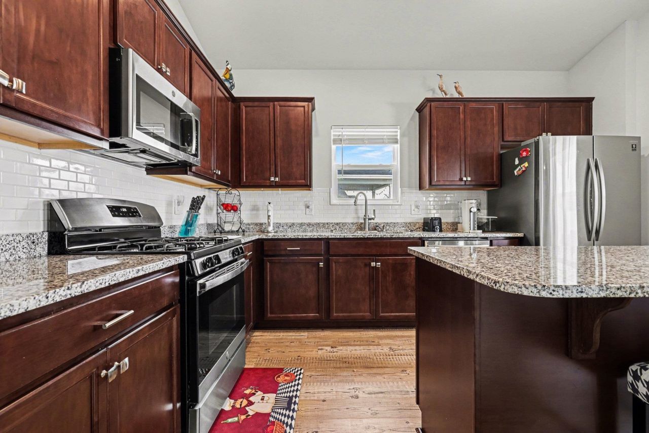 330 High Falls Dr.  Photo 13