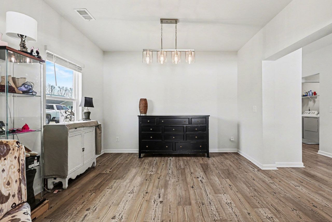 330 High Falls Dr.  Photo 9