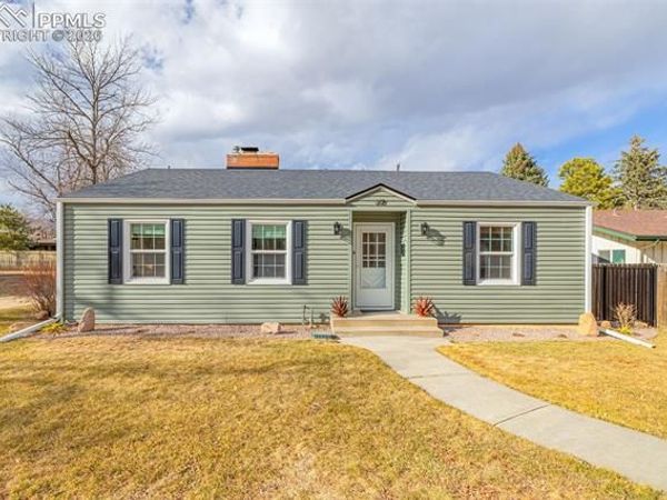 618 W Cheyenne Road, Colorado Springs, CO 80906