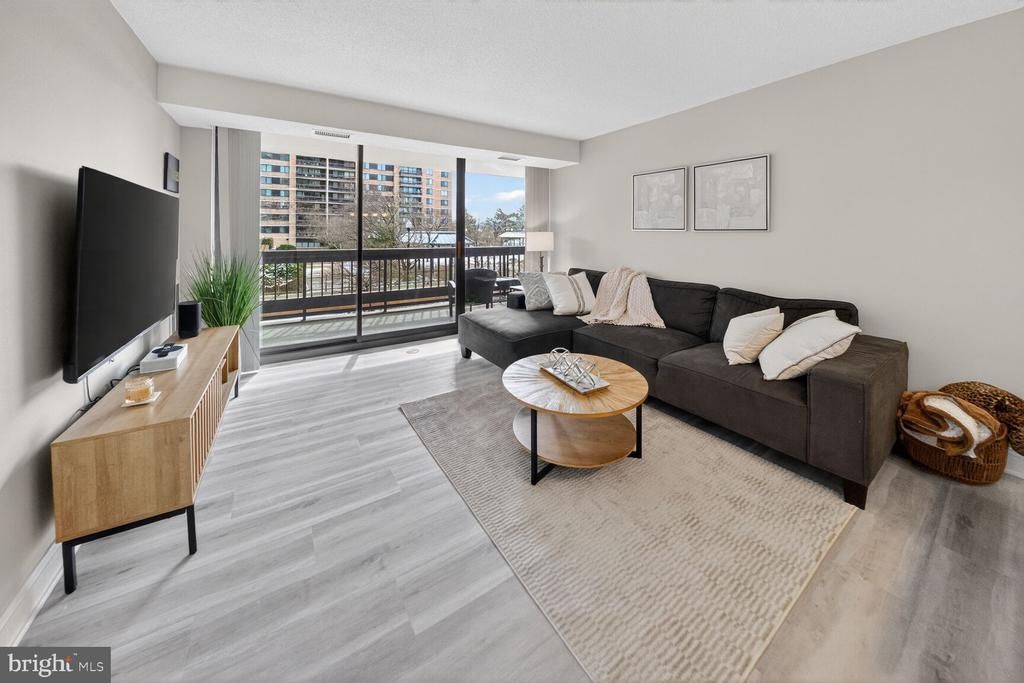 5505 Seminary Road, Unit 118N, Falls Church, VA 22041 Main Photo