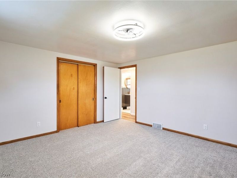 8484 Traphagen Street NW, Massillon, OH 44646 Photo 11