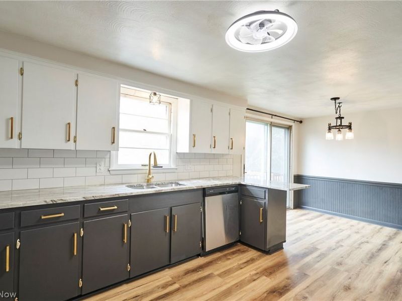 8484 Traphagen Street NW, Massillon, OH 44646 Photo 4